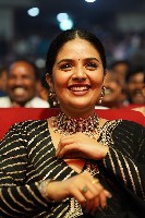 Actress Sreemukhi Photos